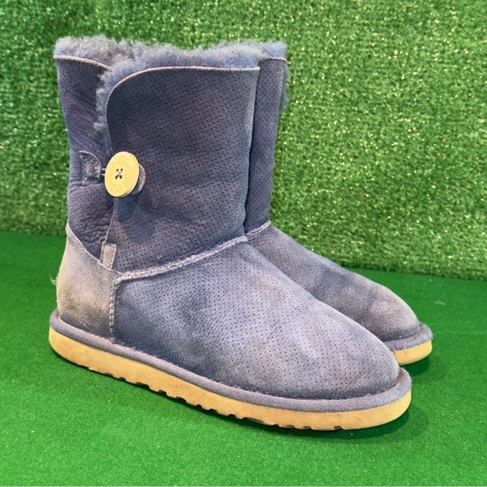 UGG Bailey Button 2 Navy Suede Tan 3056 Women's Size 5